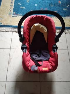 carseat red color fir boys and girls 10$
