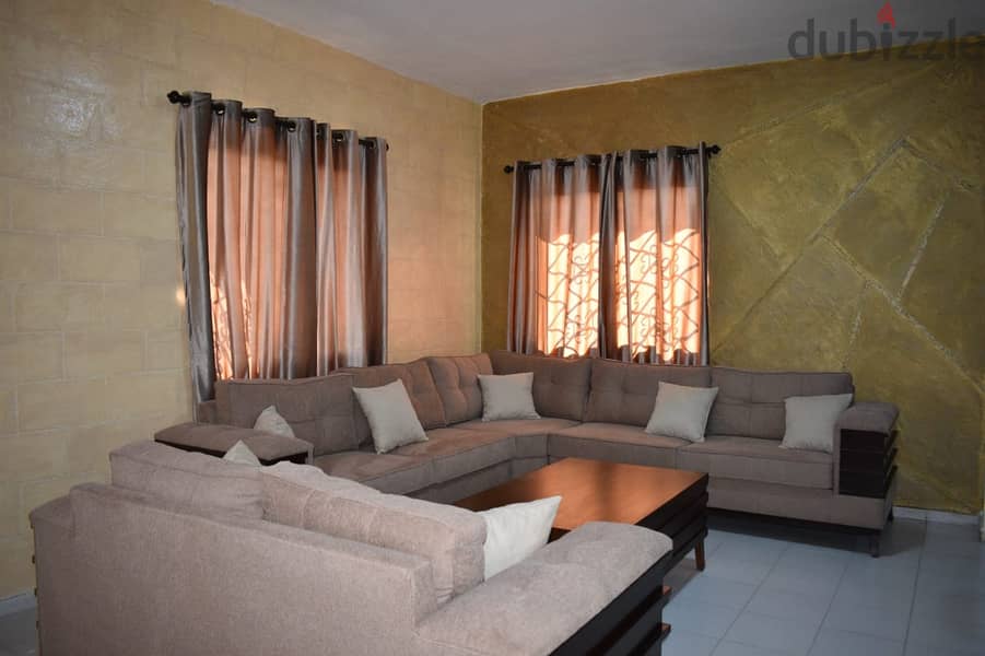 A furnished 1100 m2 house with a garden and terrace for sale in Aanaya 9