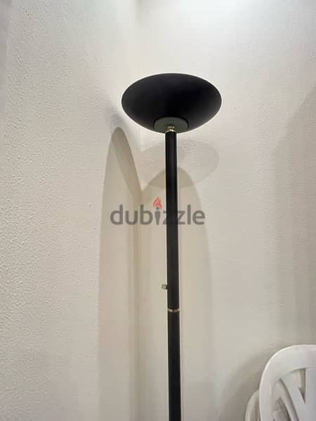 floor lamp مصباح كهربائي 0