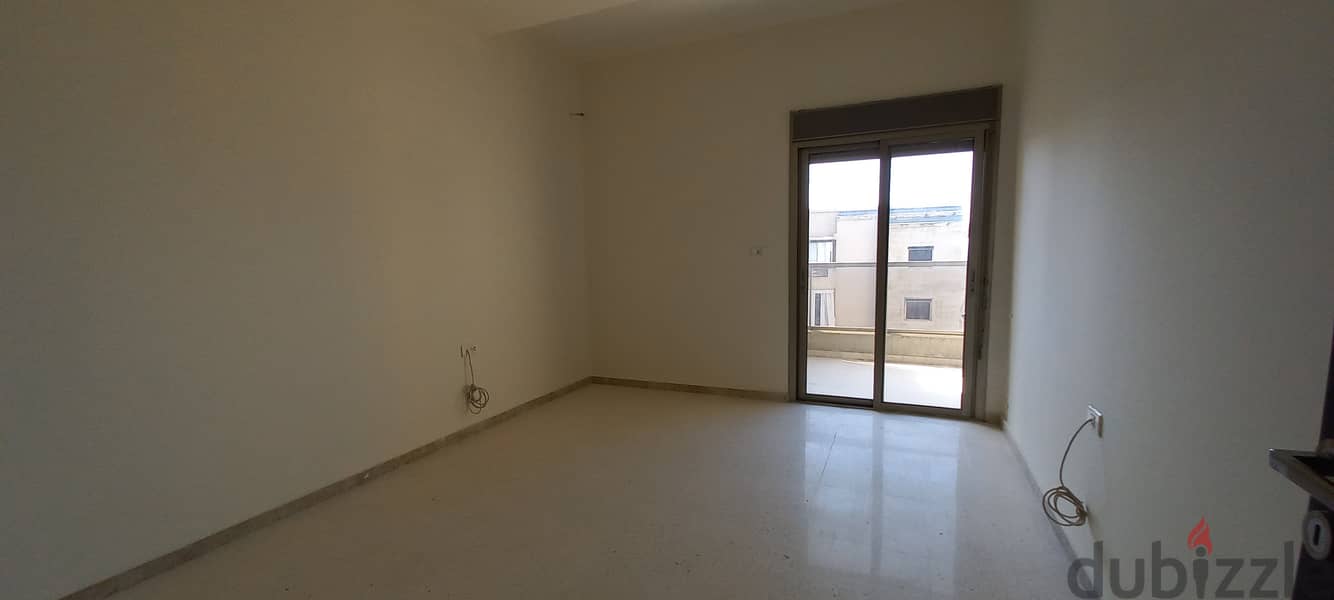 Unique New Built Apartment in Zalka for saleشقة حديثة البناء فريدة 7