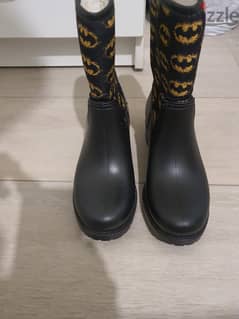 Rain boots size 34