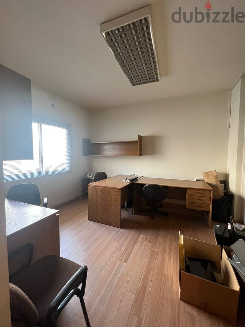 Spacious Office For Rent In Achrafieh 3