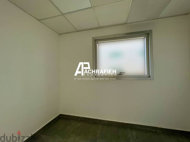 Office For Rent In Downtown - مكتب للأجار في وسط بيروت 14