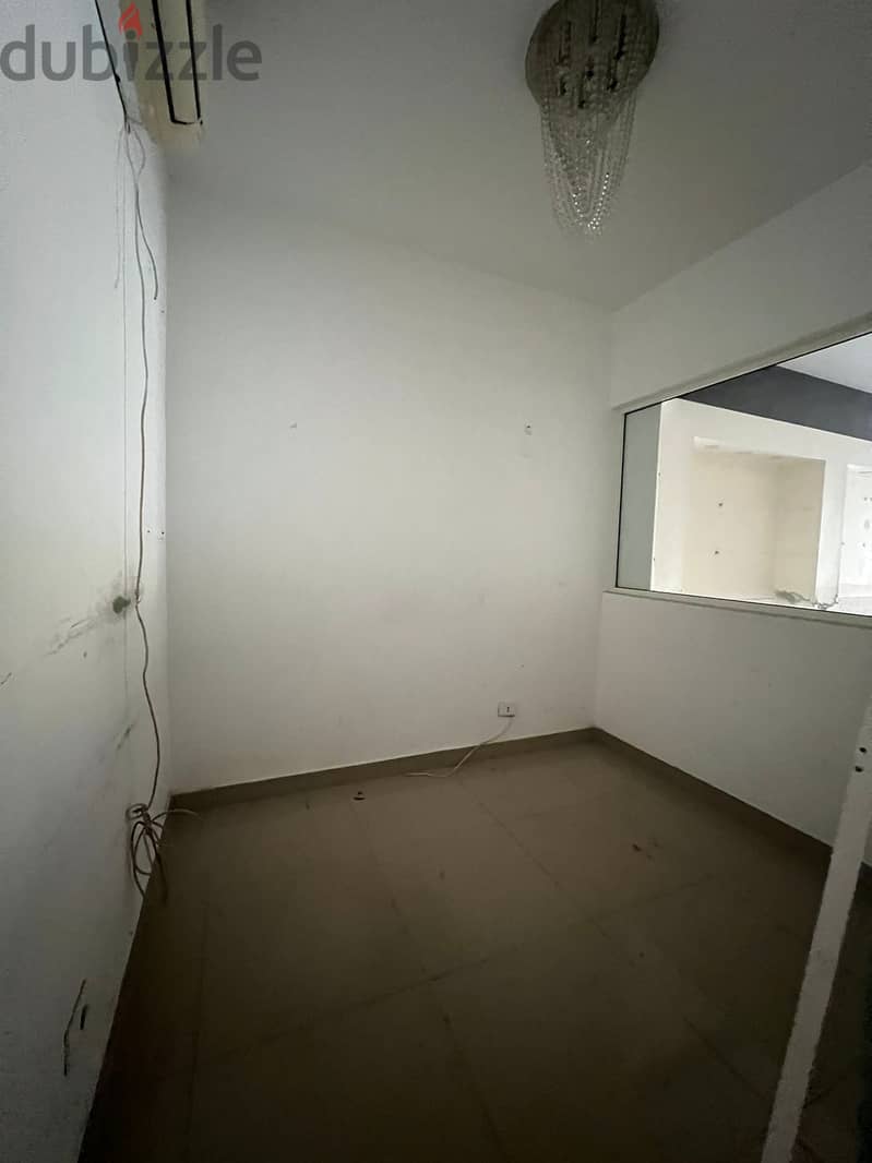 HOT DEAL! Shop For Rent In Achrafieh 4