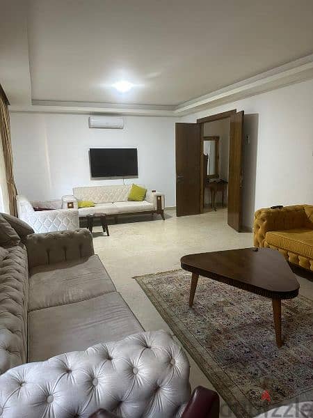 Apartment for sale in beirut Ain Al Mraiseh/شقة للبيع في عين المريسة 3