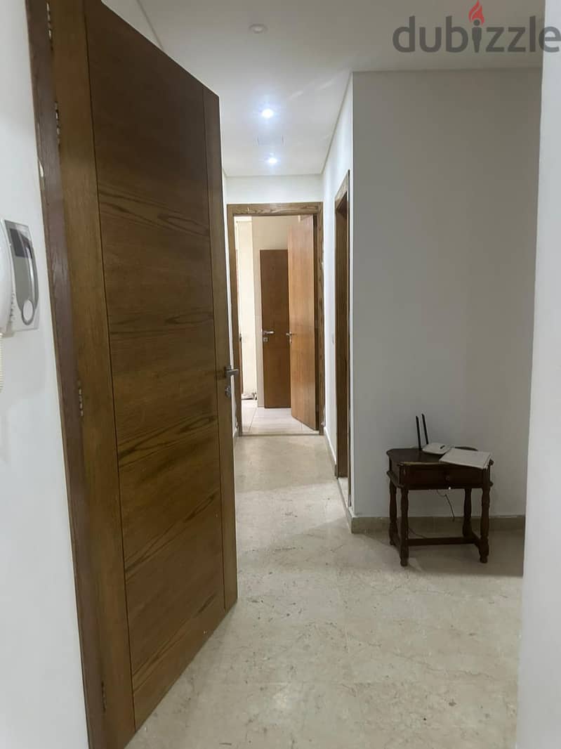 Apartment for sale in beirut Ain Al Mraiseh/شقة للبيع في عين المريسة 10
