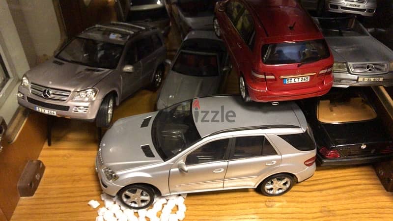 1:18 Mercedes-Benz die-cast car collectiom 6