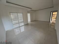 Apartment for sale in Sanayehشقة للبيع في الصنايع 0