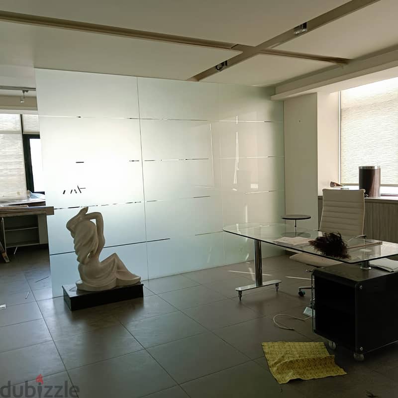 A 150 m2 office having an open sea view for sale in Ant Elias/Rabieh 5