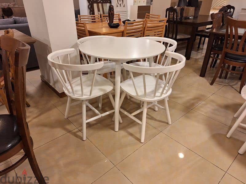 Table and 4 chairs 1