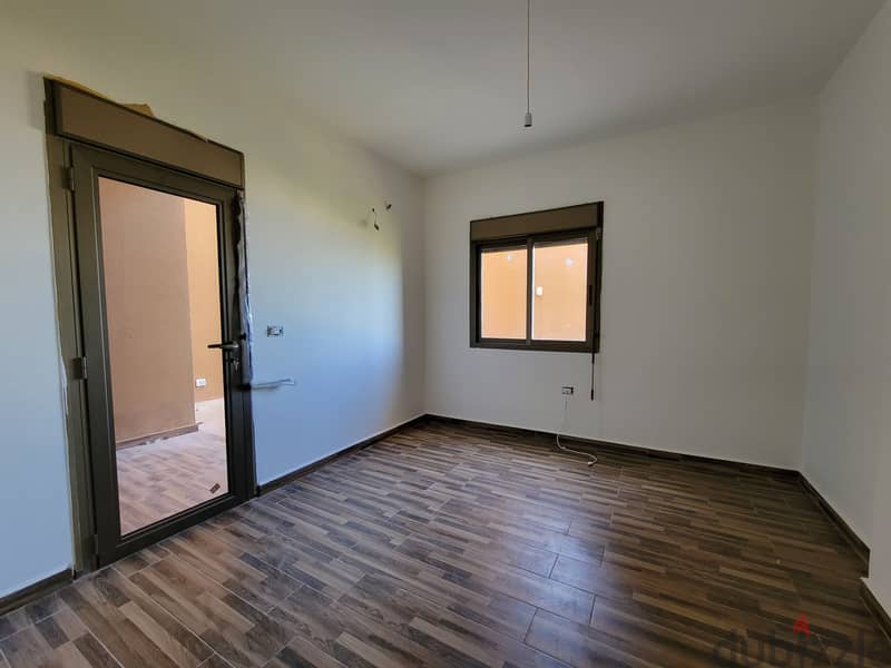 RWB140CH - Apartment for rent in Halat Jbeil شقة للإيجار في حالات جبيل 5
