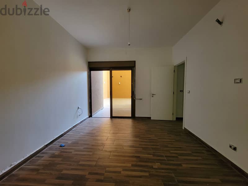 RWB140CH - Apartment for rent in Halat Jbeil شقة للإيجار في حالات جبيل 7