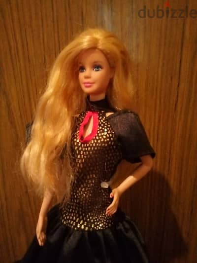 HOLIDAY Barbie Mattel dressed great doll Muse body little long hair=25