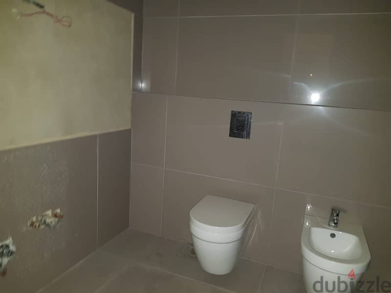 L07388-A Spacious Duplex with An Amazing Sea View for Sale in Adma 7