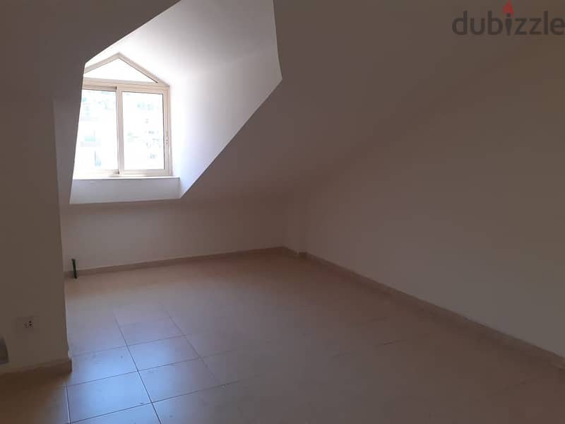 L07911-Duplex for Sale in Bouar with Sea View 3