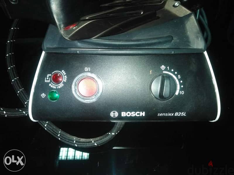 Bosch steam iron SensixxB25L 4