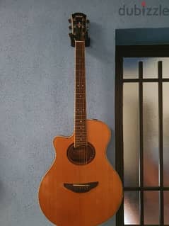 Yamaha electro acoustic guitar lefthanded 0