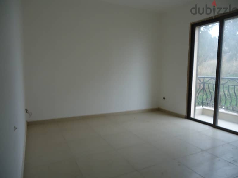Apartment for sale in Ain Saade شقه للبيع في عين سعاده 3