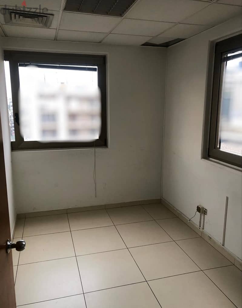 Office for rent in badaro مكتب في بدارو للاجار 7