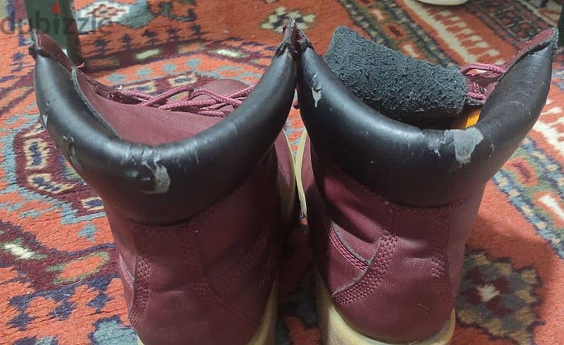 barely used real Timberland shoes 1