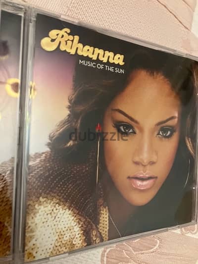 rihanna music of the sun brand new original cds