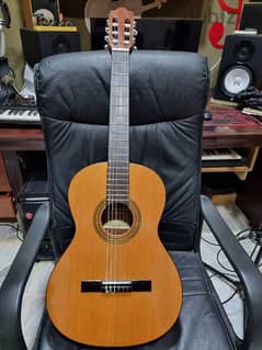 Francisco Esteve Spanish Classical Guitar Model 104 غيتار اسباني للبيع