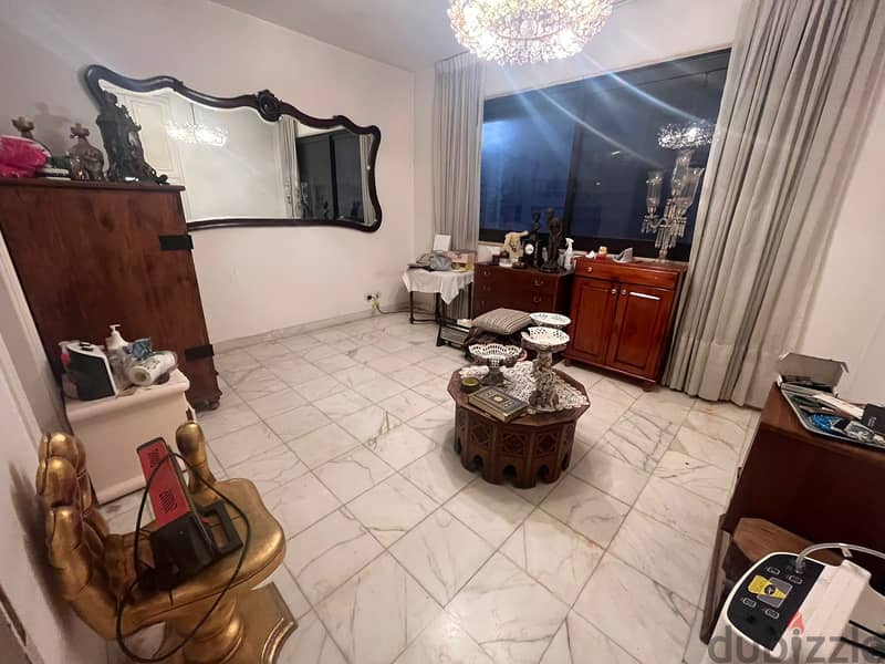 Luxurious Apartment For Sale in tallet al-khayatشقة راقية للبيع في تلة 5