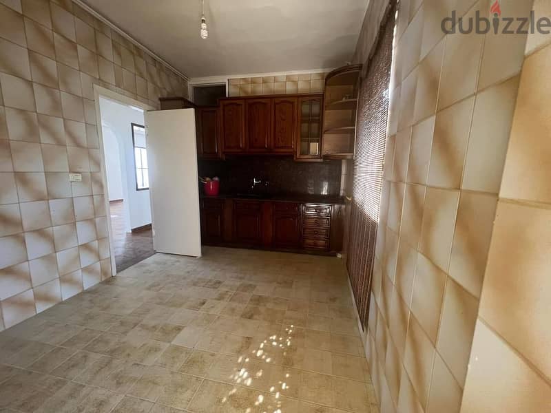 A 185 m2 apartment + panoramic view for sale in Ghadir 7