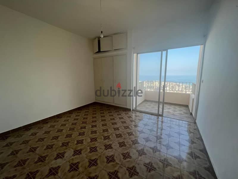 A 185 m2 apartment + panoramic view for sale in Ghadir 10