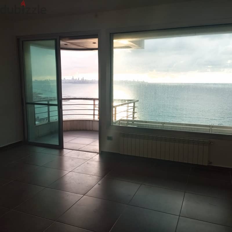 A 250 m2 apartment having an open sea view for sale in Dbaye 3