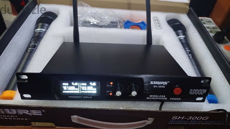 shure 2 mic wireless new in box 2