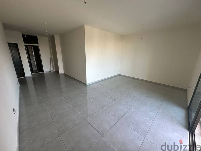 Seaview Terrace apartment for sale in Fanar! 2