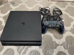 PlayStation 4 good as new with a tempting price 0
