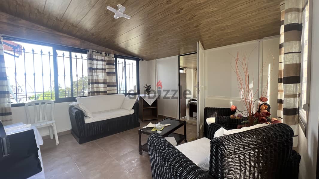 RWB102CG- Apartment for rent in Amchit Jbeil شقة للإيجار في عمشيت جبيل 1
