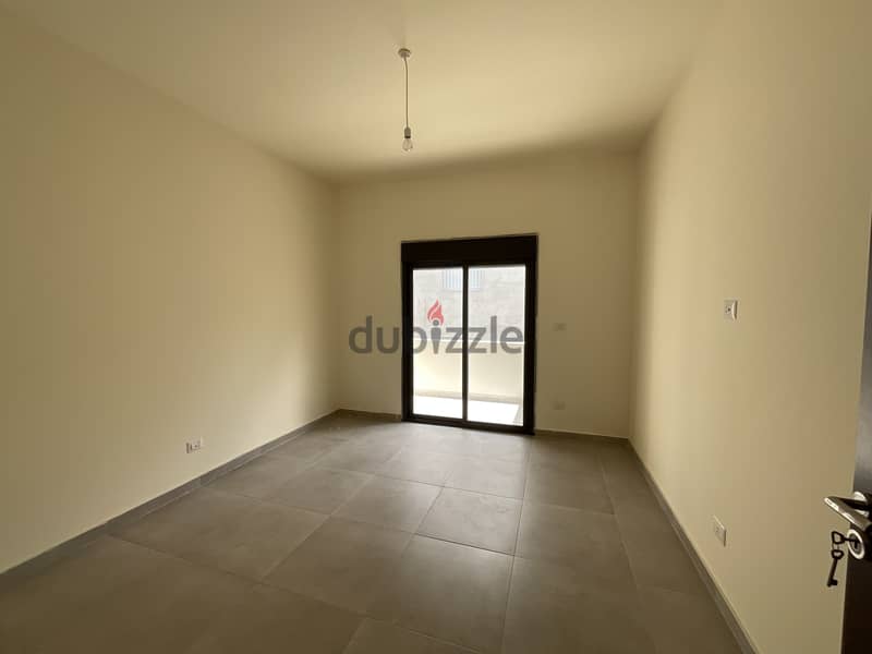RWB189AH - Apartment for sale in Hboub Jbeil شقة للبيع في حبوب جبيل 4