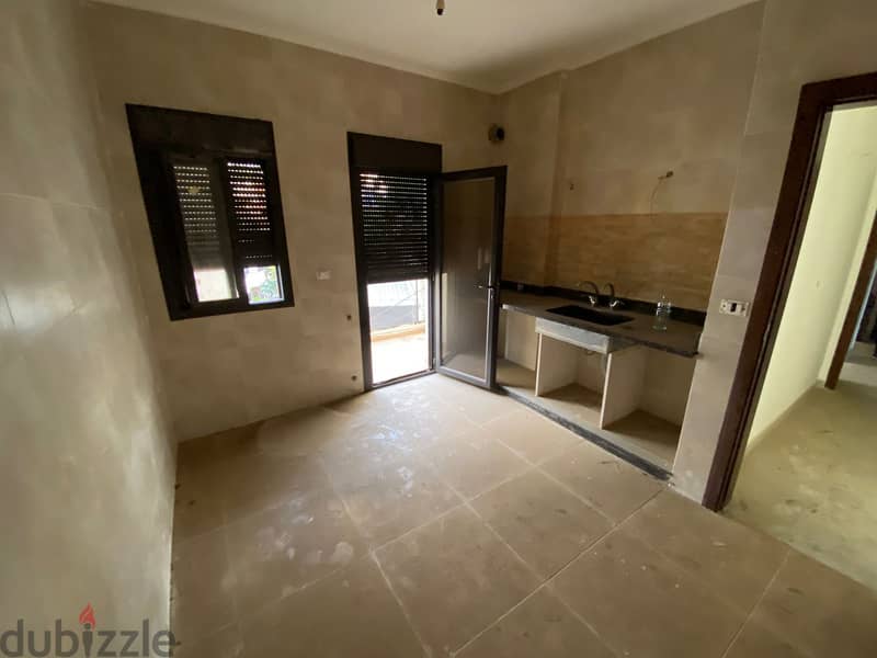 RWK214CM - Apartment For Rent in Safra - شقة للإيجار في الصفرا 5