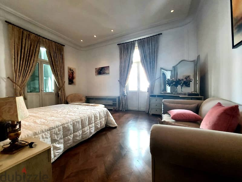 RA23-3080 Luxuriously furnished apartment in Downtown is for rent,450m 11