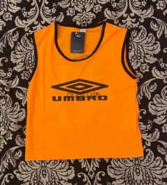 Umbro Training Shirts For Kids 4$ كنزات تدريب ولادي