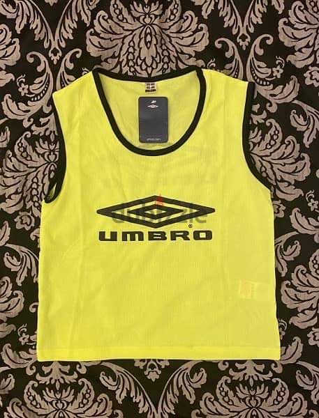 Umbro Training Shirts For Kids 4$ كنزات تدريب ولادي 1