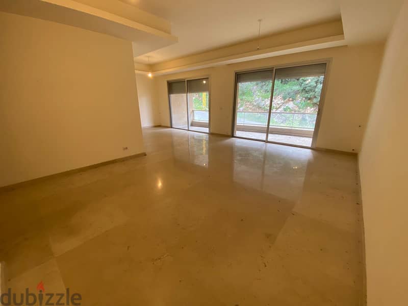 200 m2 apartment with a terrace and pool for sale in Bsalim 2