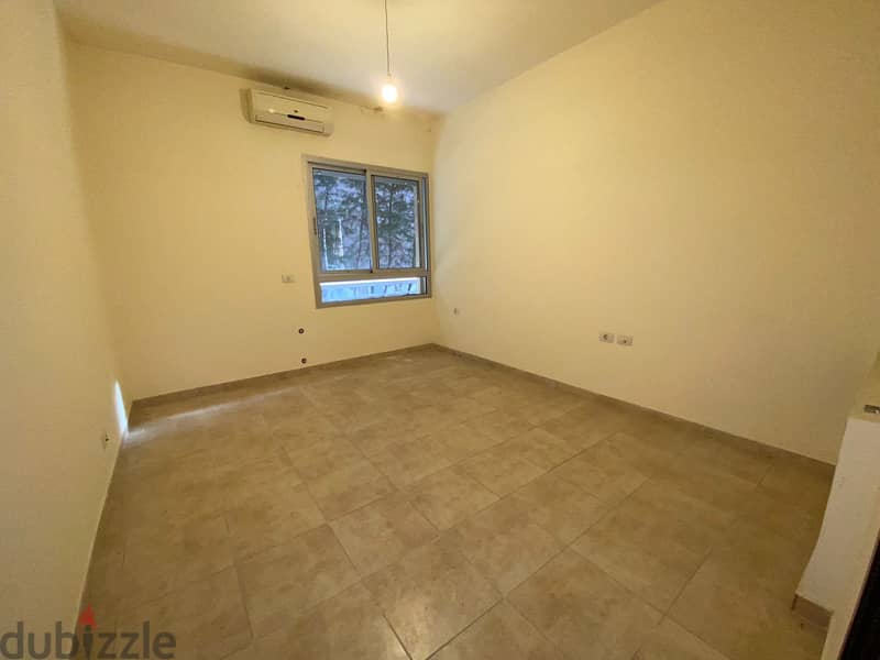 200 m2 apartment with a terrace and pool for sale in Bsalim 6