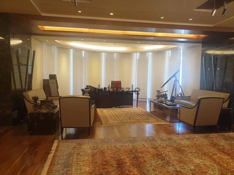 L13855-1,200 SQM Luxurious Office with Suite for Rent in Downtown 2