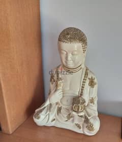 Buddha statue 0