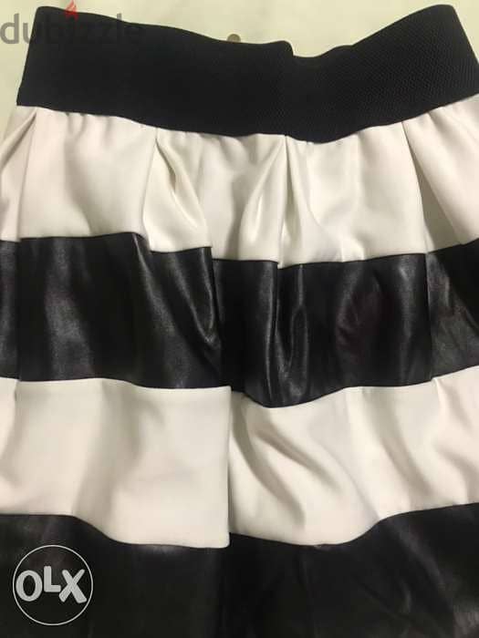 vero moda black blazer , skirt black and white size S-M 5