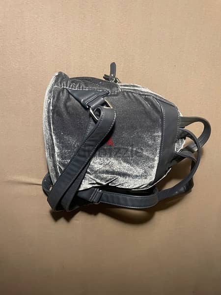 PARFOIT backpack grey velvet new 1