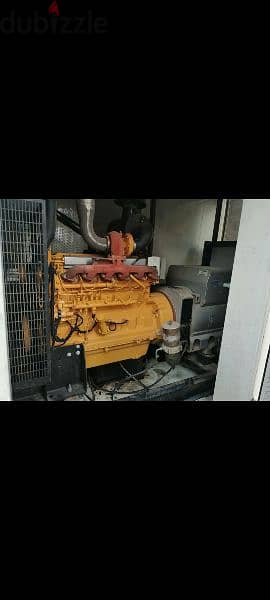 مولد كهرباء 210 kva john deere بخاخ كهرباء بحالة ممتازة مع كاتم