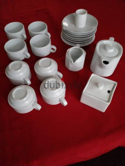 Full set of 19 white tea service