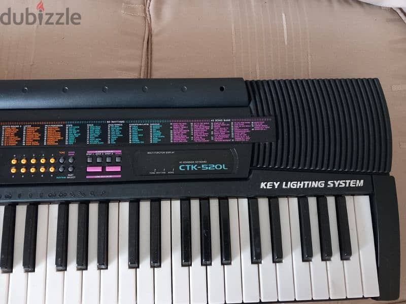 CASIO Keyboard CTK 520 L Key Lighting System  with New Stand 2