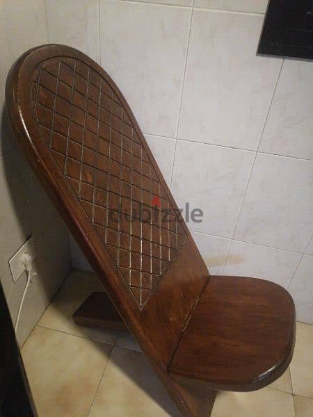 African Solid Chair, wood 1