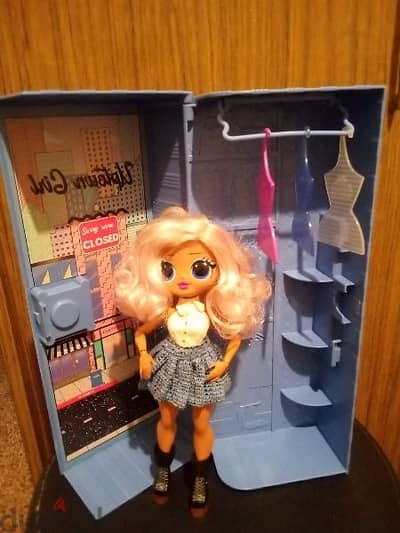 UPTOWN GIRL LOL surprise OMG fashion Great doll+Her CLOSET, both=44$